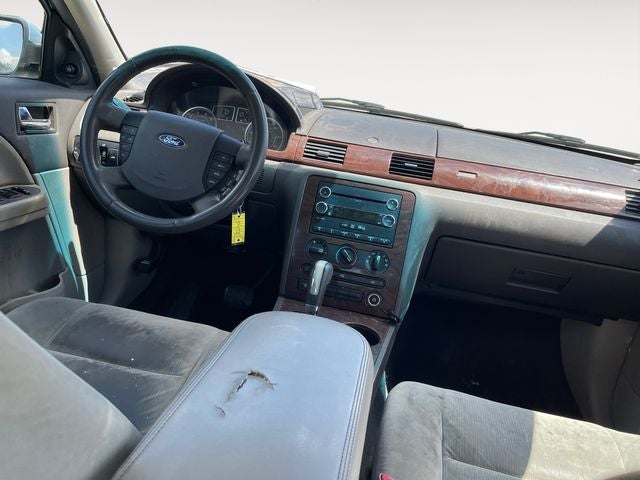 2009 Ford Taurus SE