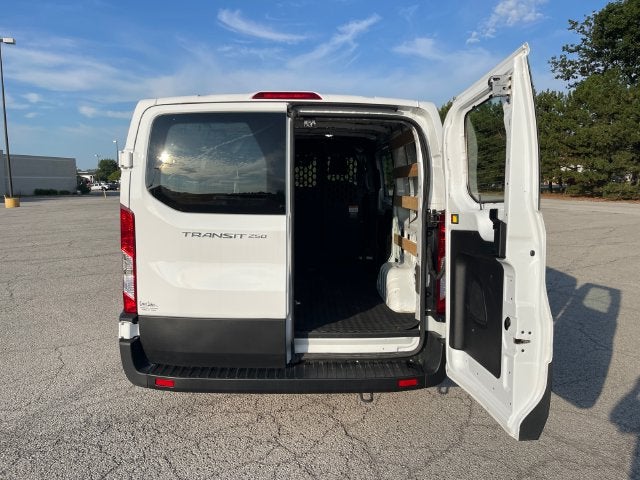 2025 Ford Transit-250 T-250 130" Low Rf 9070 GVWR RWD