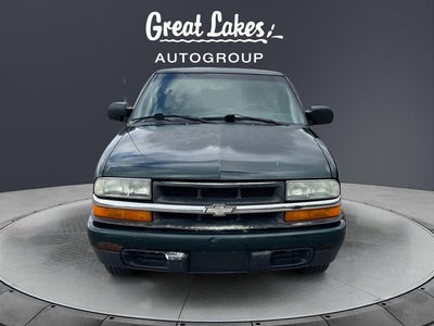 2002 Chevrolet S-10 LS