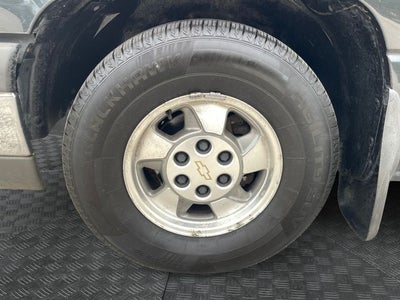 2003 Chevrolet Silverado 1500 Reg Cab 133.0" WB