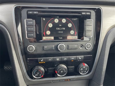 2015 Volkswagen Passat 1.8T SE w/Sunroof/Nav