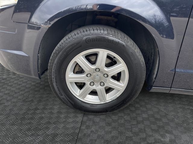 2010 Chrysler Town & Country Touring