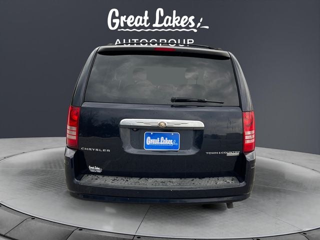 2010 Chrysler Town & Country Touring