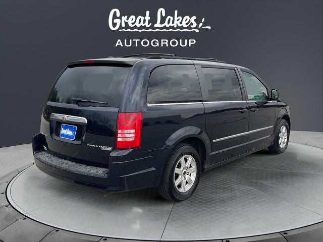 2010 Chrysler Town & Country Touring