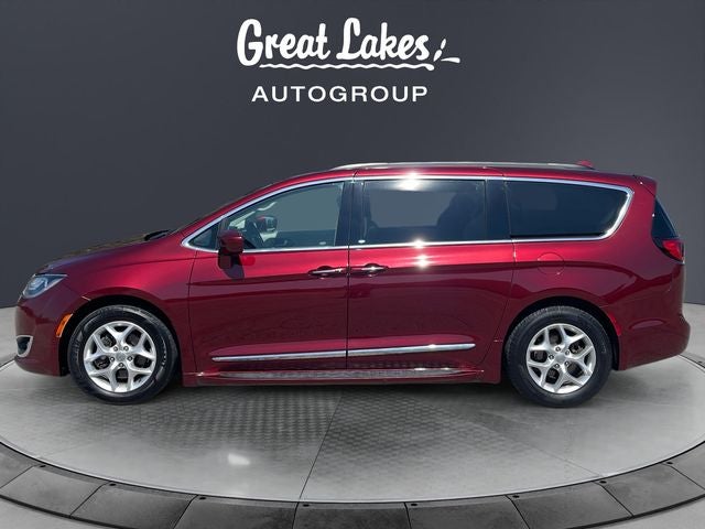 2017 Chrysler Pacifica Touring L
