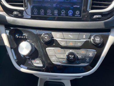 2017 Chrysler Pacifica Touring L