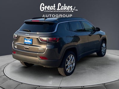 2023 Jeep Compass Latitude Lux