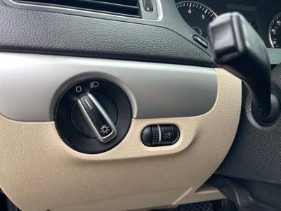 2013 Volkswagen Jetta 2.5L SE Convenience & Sunroof