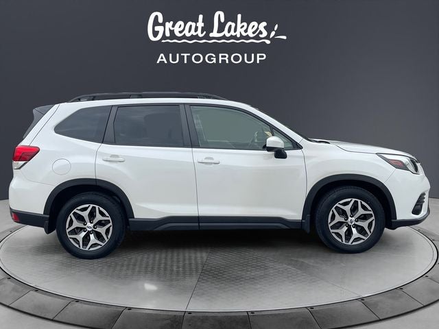 2024 Subaru Forester Premium