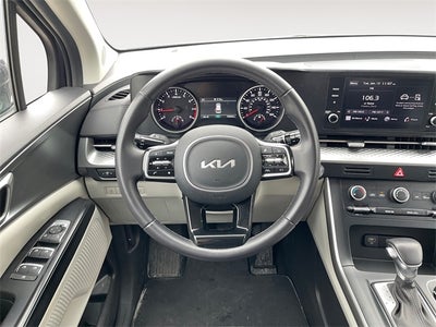 2024 Kia Carnival LX