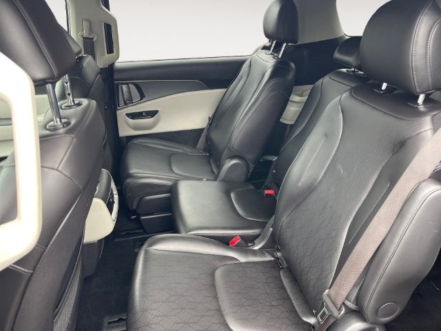 2023 Kia Carnival LX Seat Package