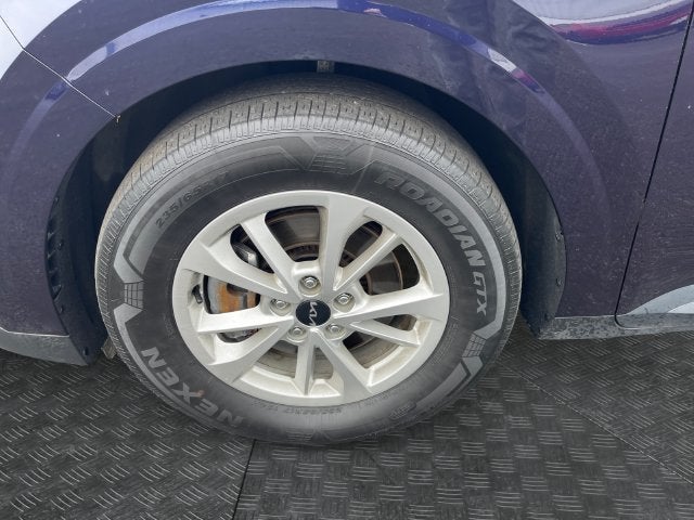 2023 Kia Carnival LX Seat Package