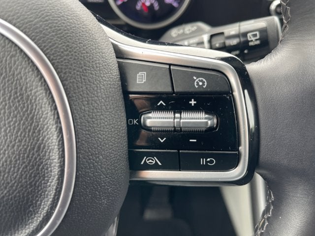 2023 Kia Carnival LX Seat Package