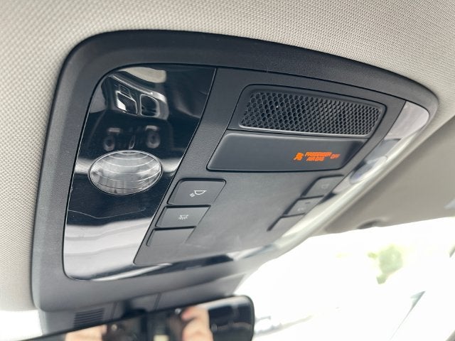 2023 Kia Carnival LX Seat Package