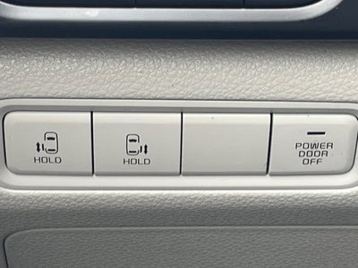 2023 Kia Carnival LX Seat Package
