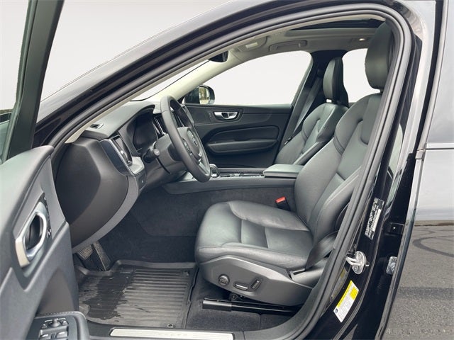 2024 Volvo XC60 B5 Core