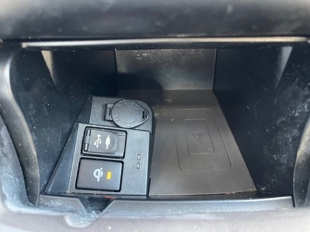 2016 Toyota CAMRY XLE