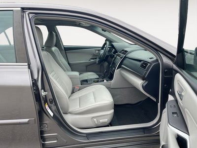 2016 Toyota Camry XLE