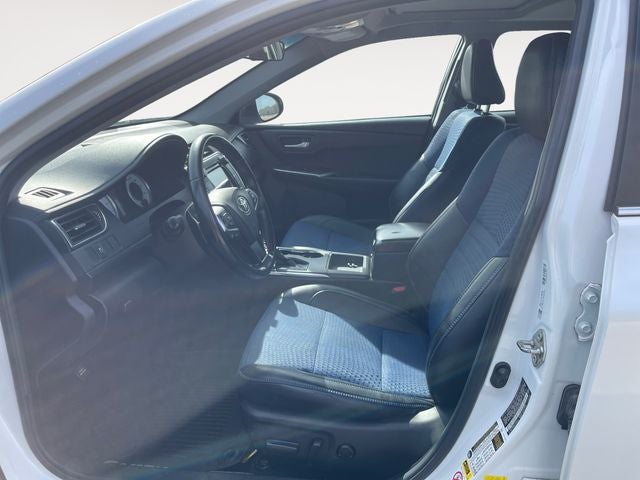 2016 Toyota CAMRY LE