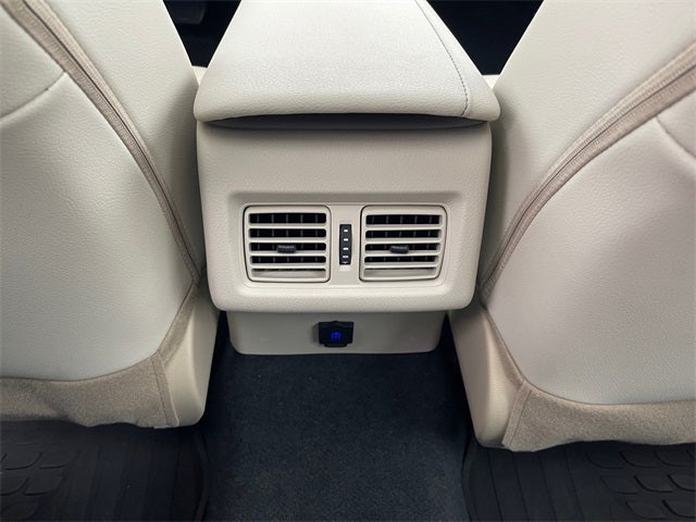 2024 Toyota CAMRY XLE