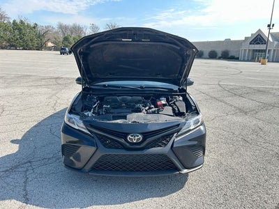 2020 Toyota CAMRY SE