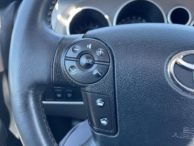 2011 Toyota SEQUOIA SR5 5.7L