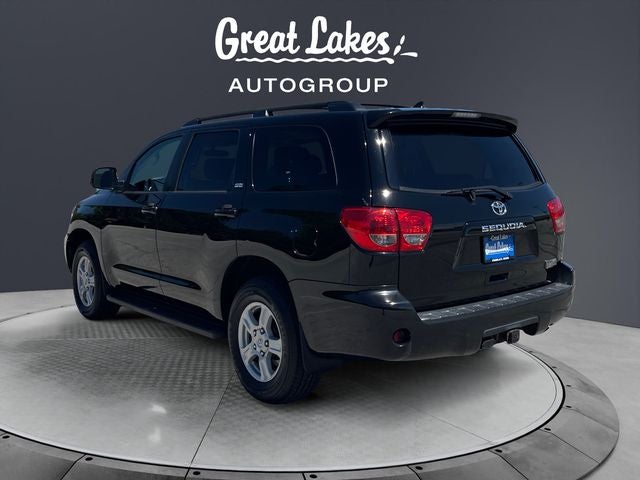 2011 Toyota SEQUOIA SR5 5.7L