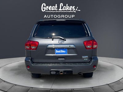 2011 Toyota SEQUOIA Platinum