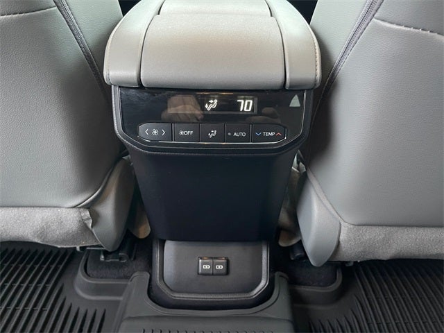 2022 Toyota HIGHLANDER HYBRD XLE