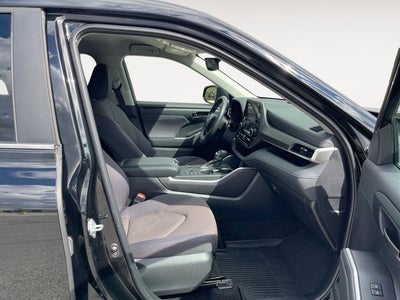 2023 Toyota HIGHLANDER LE