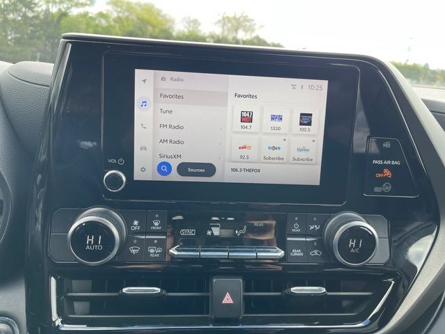 2023 Toyota HIGHLANDER LE