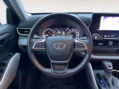 2023 Toyota HIGHLANDER LE