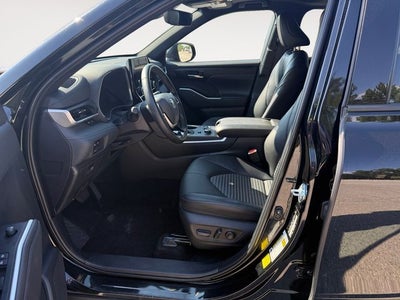 2025 Toyota Highlander XSE