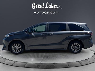 2025 Toyota Sienna LE 8 Passenger