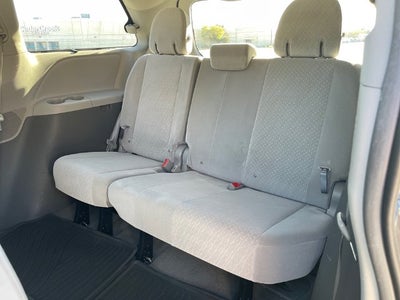 2017 Toyota Sienna LE 8 Passenger