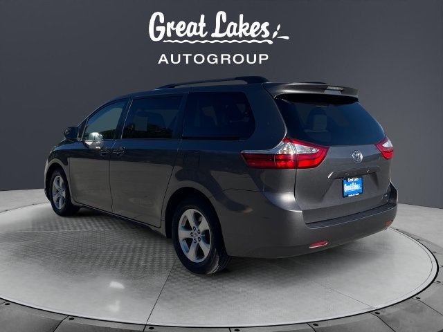 2017 Toyota Sienna LE 8 Passenger