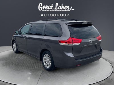 2013 Toyota SIENNA XLE 3.5L XLE 8 Passenger