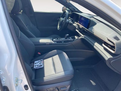 2025 Toyota Toyota Crown Platinum
