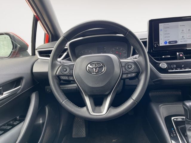 2025 Toyota Corolla Hatchback SE