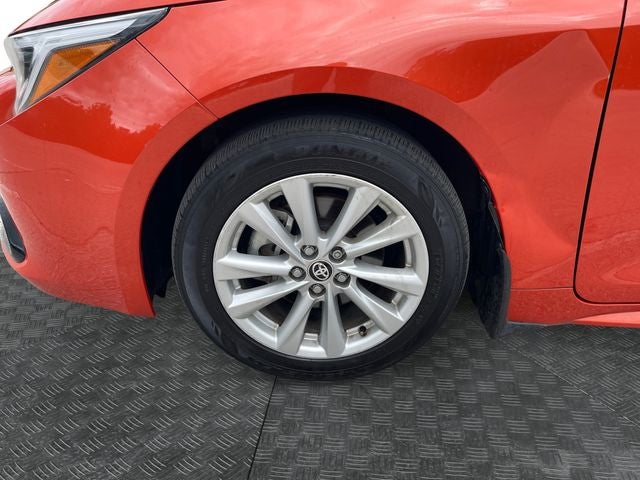 2025 Toyota Corolla Hatchback SE