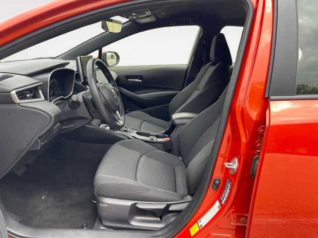 2025 Toyota Corolla Hatchback SE